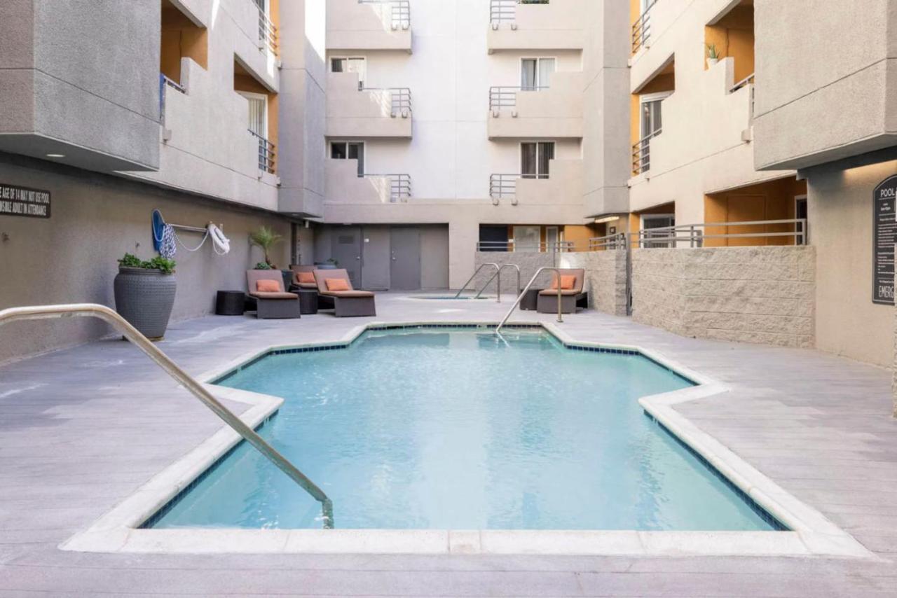 Appartamento Hollywood 1Br W Gym Pool Sundeck Nr Metro Lax-852 Los Angeles Esterno foto