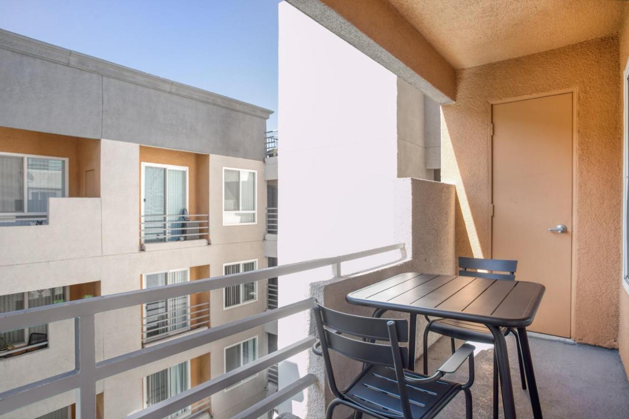 Appartamento Hollywood 1Br W Gym Pool Sundeck Nr Metro Lax-852 Los Angeles Esterno foto